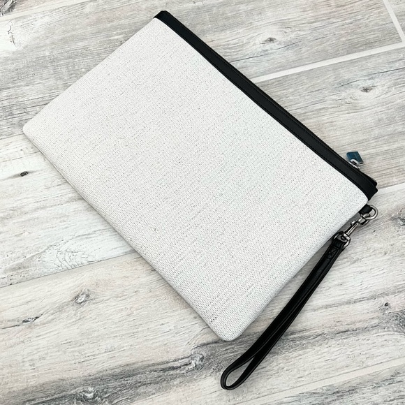 Saint Laurent Natural Linen Canvas Large Wristlet Pouch - Picture 3 of 11